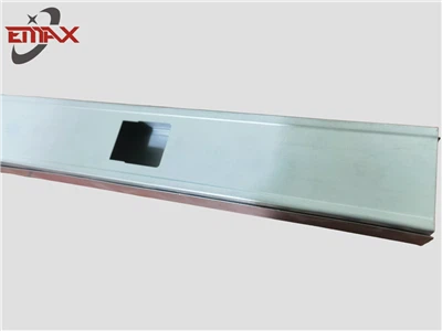 Bingkai Tolok Cahaya Drywall Metal Stud Steel Profile Karbon Atau Tahan Karat